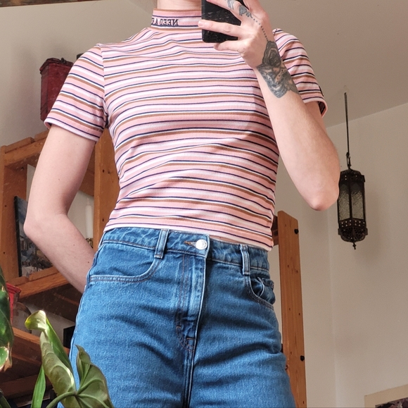 Teddy Fresh Need A Hug Short Sleeve Mock Neck Striped Pink Tshirt - S - Picture 9 of 9